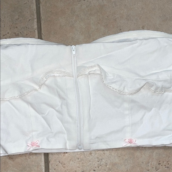 Off-Shoulder Ruffle Top - Picture 3 of 5